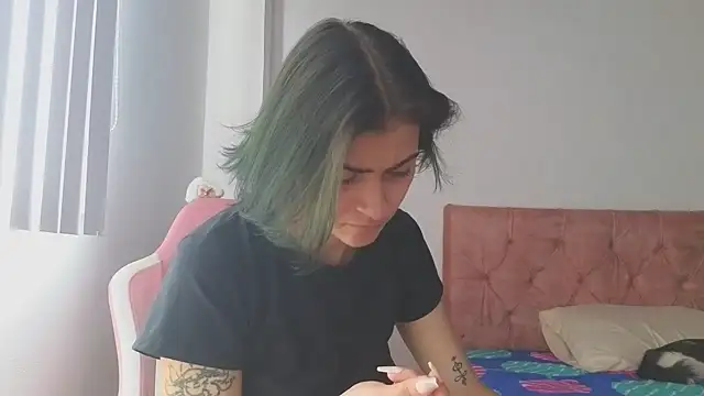 Crystal Star  online show from October 19, 2:42 pm