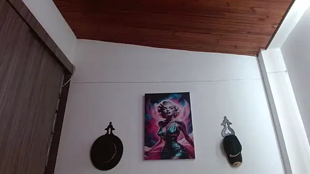 Crystal Star  online show from April 10, 1:51 pm