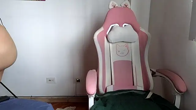 Crystal Star  online show from November 13, 5:06 pm