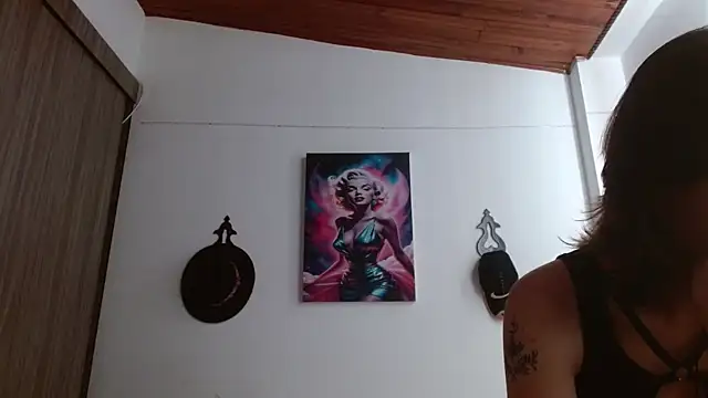 Crystal Star  online show from April 9, 1:39 pm