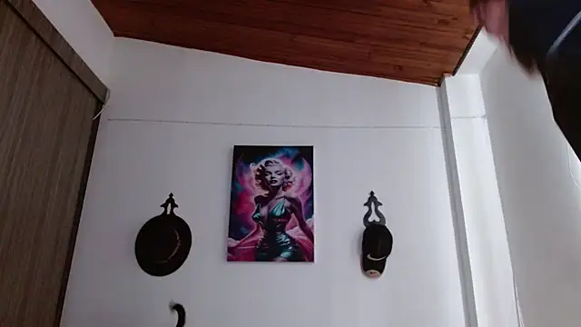 Crystal Star  online show from April 2, 1:07 pm