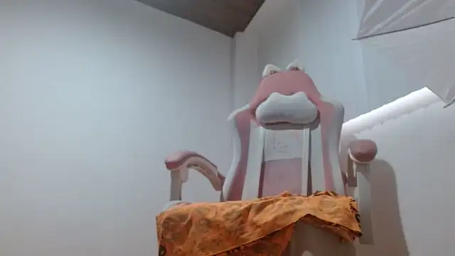 Crystal Star  online show from December 16, 11:25 am