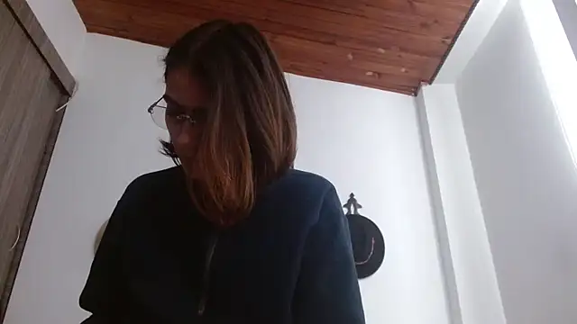 Crystal Star  online show from February 23, 1:12 pm