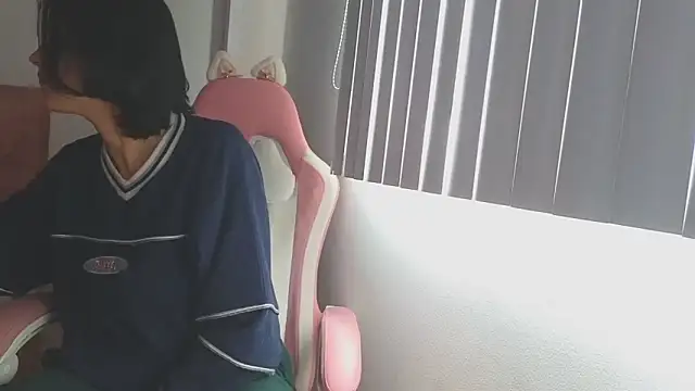 Crystal Star  online show from October 21, 5:01 pm