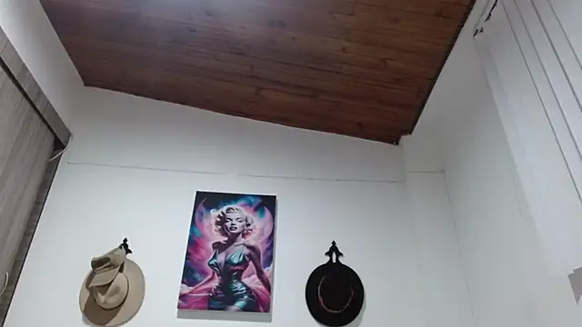 Crystal Star  online show from March 3, 10:22 am