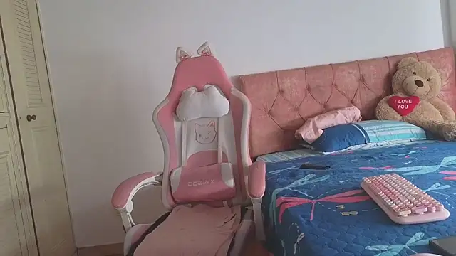 Crystal Star  online show from October 29, 3:22 pm