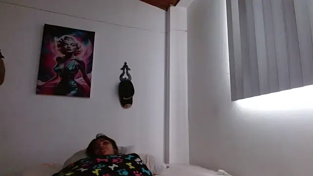 Crystal Star  online show from April 17, 12:41 pm