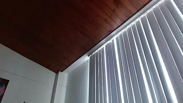 Crystal Star  online show from April 3, 1:06 pm