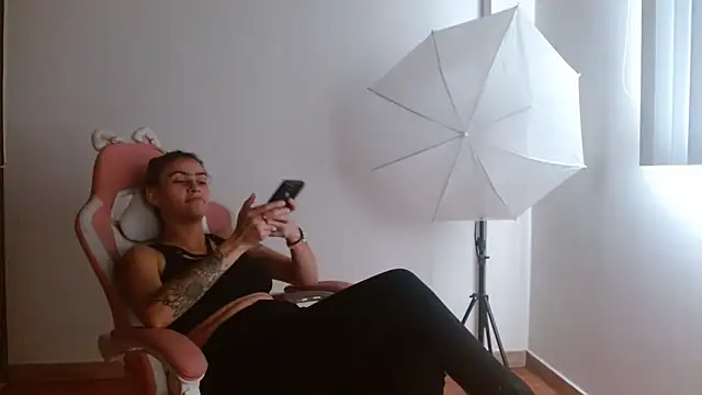 Crystal Star  online show from December 13, 8:04 pm