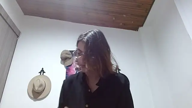 Crystal Star  online show from February 14, 11:05 pm