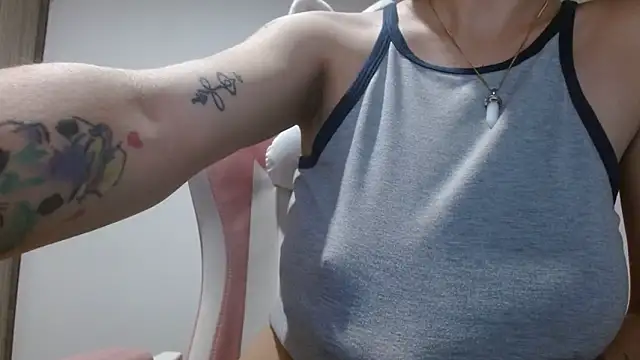 Crystal Star  online show from September 22, 9:37 am