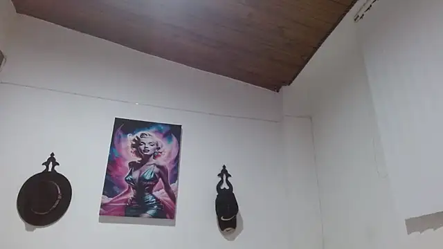 Crystal Star  online show from April 12, 3:54 am