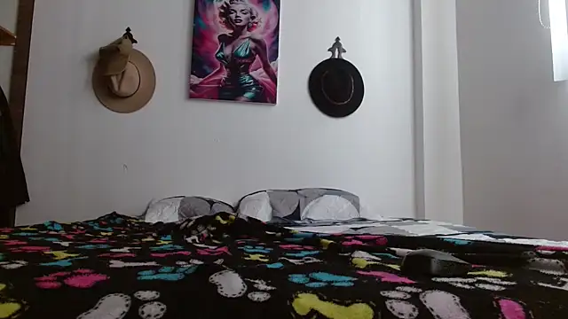 Crystal Star  online show from March 2, 2:35 pm