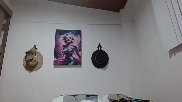 Crystal Star  online show from March 10, 10:41 am