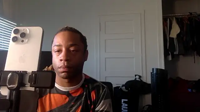 Diodre Benyoon online show from January 12, 11:31 pm