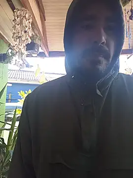 Snapshot of Eduar666 chatting on August 6, 1:50 pm Eduar666 online show from August 6, 1:50 pm