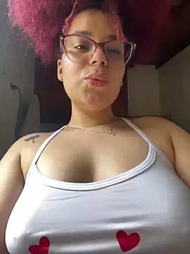 Enyagleam  online show from December 14, 9:31 pm