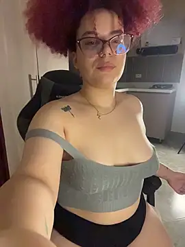 Enyagleam  online show from February 18, 1:47 am