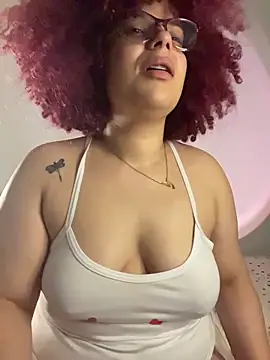 Enyagleam  online show from February 5, 3:13 am