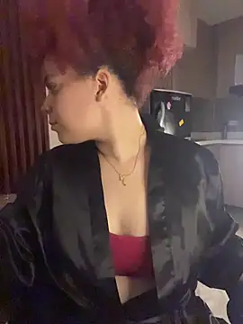 Enyagleam  online show from March 25, 2:01 am