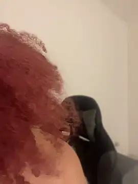 Snapshot of Enyagleam_ chatting on July 8, 12:39 pm Enyagleam online show from July 8, 12:39 pm
