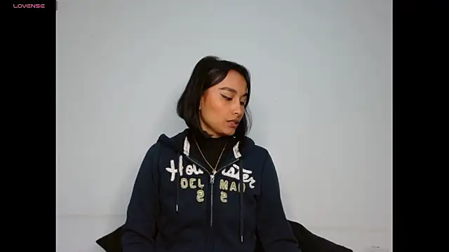 Gia Lee online show from February 26, 2:22 am