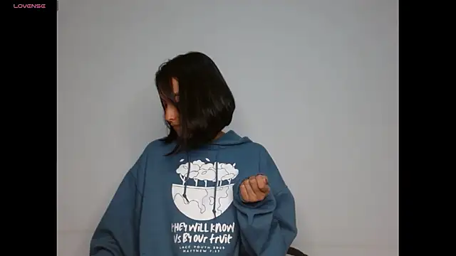 Gia Lee online show from January 18, 3:10 am