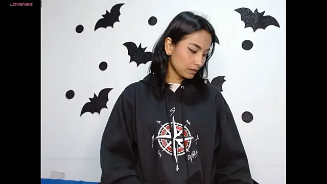 Gia Lee online show from October 28, 3:07 am