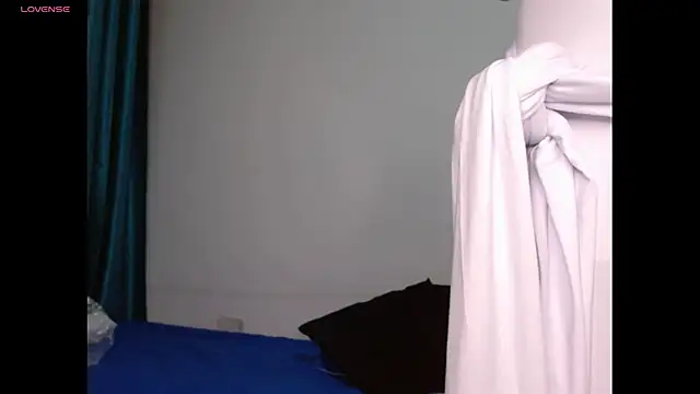 Gia Lee online show from November 16, 3:22 am