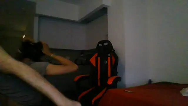 IdenticalOunce31 online show from May 28, 1:39 pm