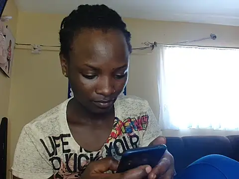 Snapshot of Alexxa_ebony chatting on February 11, 9:20 am Alexxa ebony online show from February 11, 9:20 am