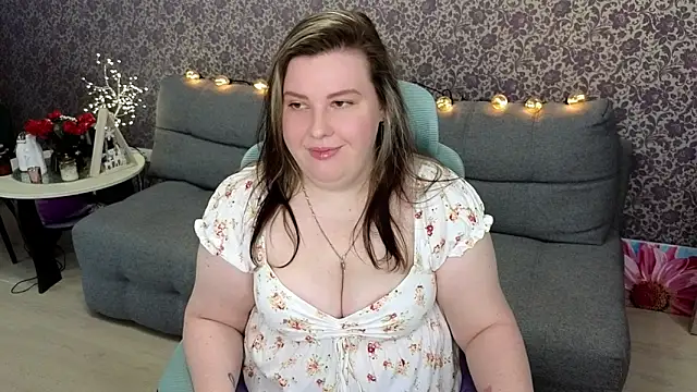 Snapshot of Lillit__ chatting on October 13, 8:54 pm Lillit online show from October 13, 8:54 pm