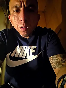 Snapshot of Boogiehtx713 chatting on January 9, 3:46 am Boogiehtx713 online show from January 9, 3:46 am