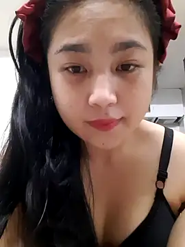 Snapshot of Minn-cute chatting on October 1, 1:15 pm Minn-cute online show from October 1, 1:15 pm