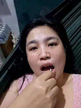 Minn-cute online show from May 14, 3:31 pm