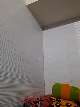 Snapshot of Minn-cute chatting on October 30, 2:32 am Minn-cute online show from October 30, 2:32 am