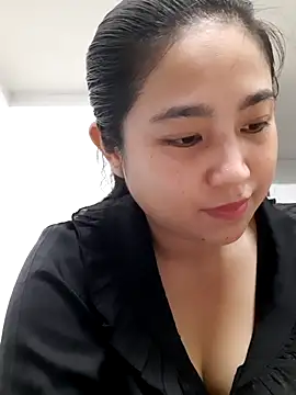 Snapshot of Minn-cute chatting on November 3, 2:50 am Minn-cute online show from November 3, 2:50 am