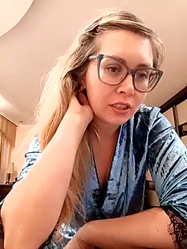 Crystal00Girl online show from November 3, 8:56 pm