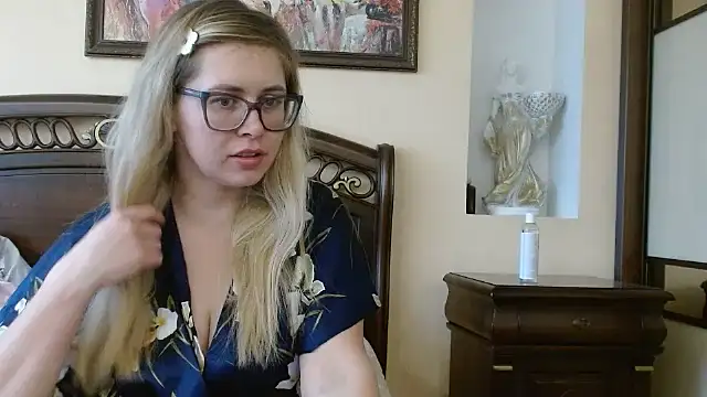 Crystal00Girl online show from November 9, 9:57 am