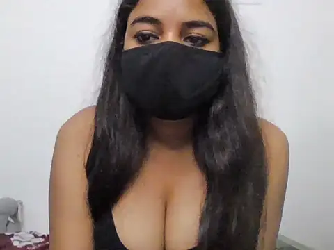 Snapshot of Little_toy_girl chatting on September 20, 8:52 am Little toy girl online show from September 20, 8:52 am