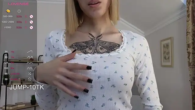 Sonia Jones online show from December 4, 9:30 am