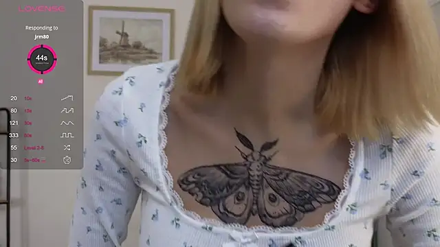 Sonia Jones online show from December 3, 2:27 pm