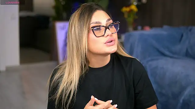 KayaAzur online show from October 29, 6:01 am