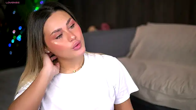 KayaAzur online show from November 28, 6:02 am