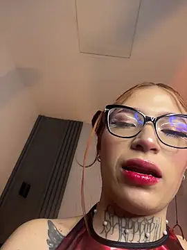 dreamleah  online show from February 22, 11:39 pm