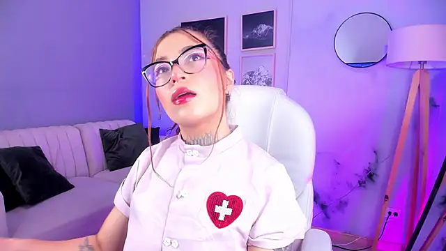 dreamleah  online show from February 6, 11:23 pm