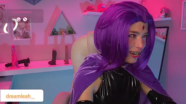 dreamleah  online show from November 30, 4:57 am