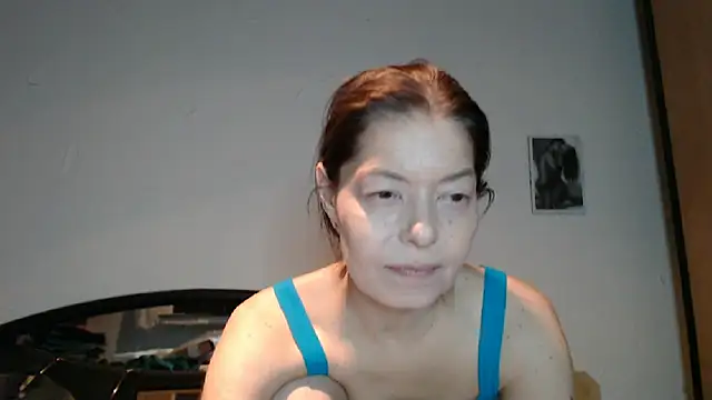 Snapshot of SexySarah177 chatting on February 11, 9:25 pm SexySarah177 online show from February 11, 9:25 pm