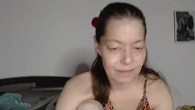 SexySarah177 online show from March 20, 9:05 pm