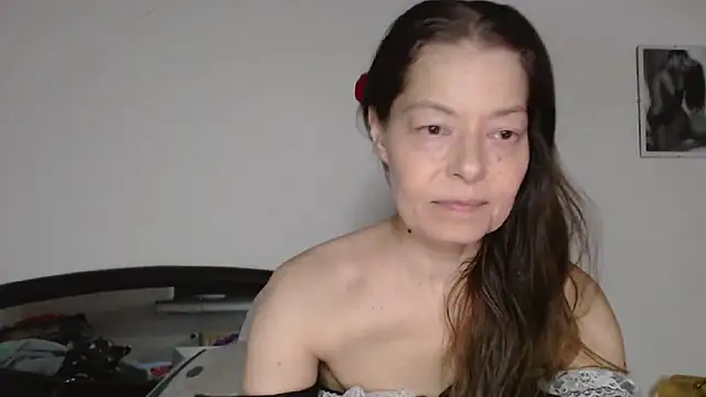 Snapshot of SexySarah177 chatting on February 24, 9:04 pm SexySarah177 online show from February 24, 9:04 pm